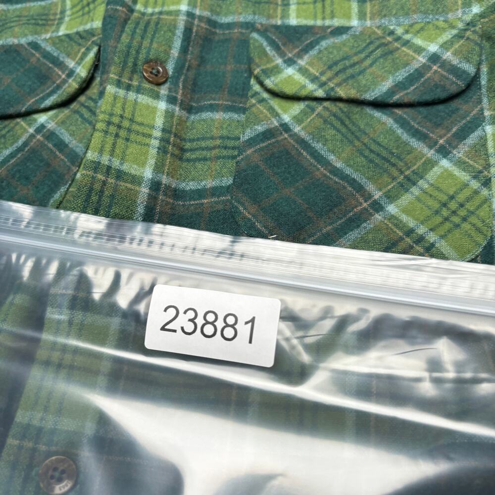 Pendleton Virgin Wool The Original Board Shirt Me… - image 10